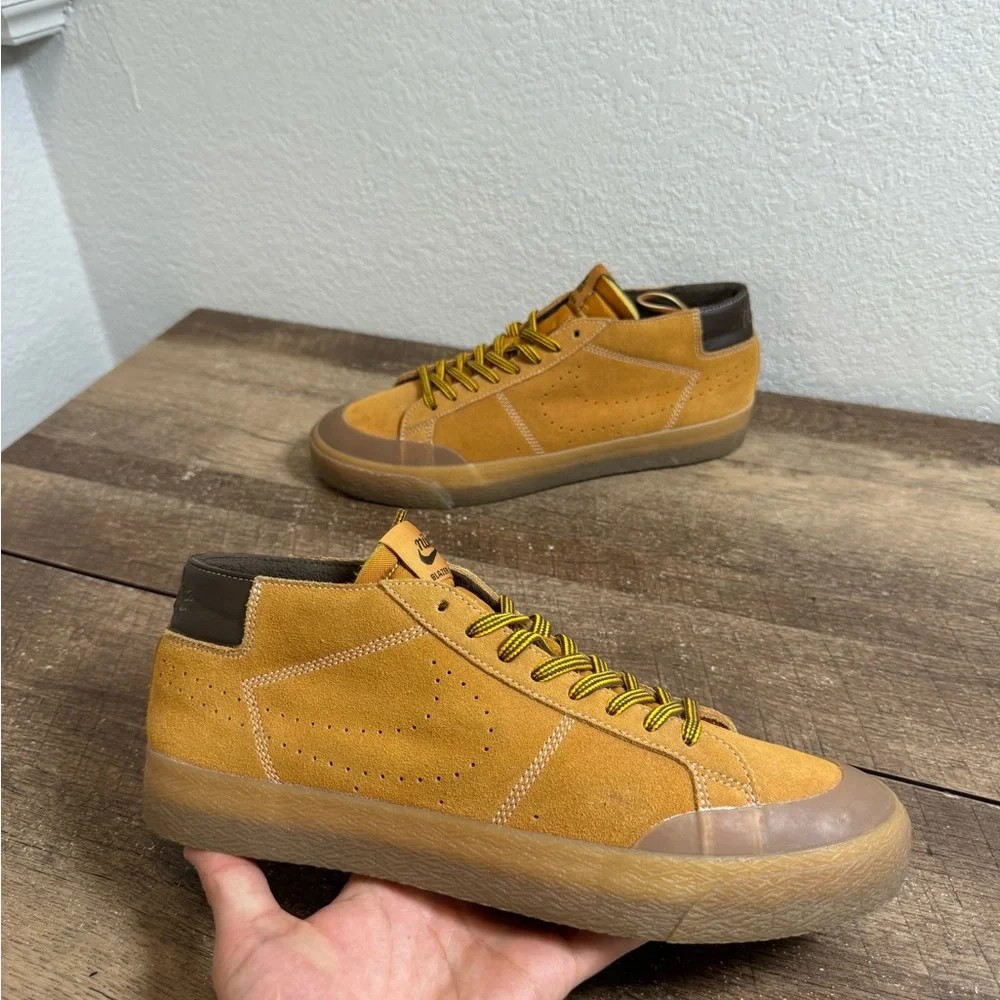 SAMPLE Nike Zoom Blazer Chukka XT Premium SB Shoes Bronze AV3529-772 Mens 9